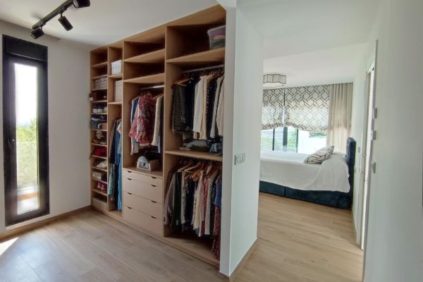 Vestidor dormitorio principal - Armarios AMP Vestidor dormitorio principal - Armarios AMP